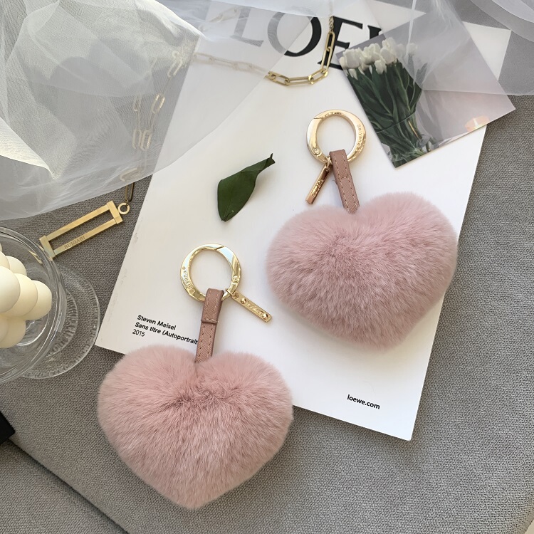 Personalized Creative Rabbit Fur Peach Heart Bag Pendant Plush Ball Car Keychain Cute Heart-Shaped Gift for Women