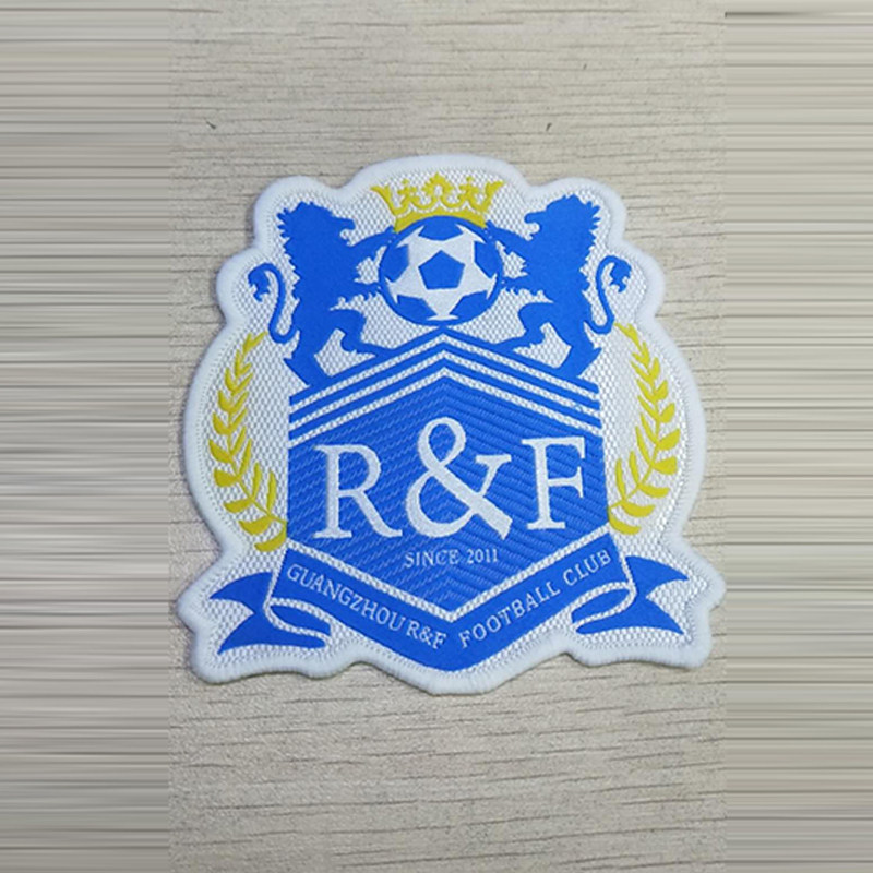 18 - 19 years of super Guangzhou Fuli Player Edition of embroidery team emblem spot fan supplies around