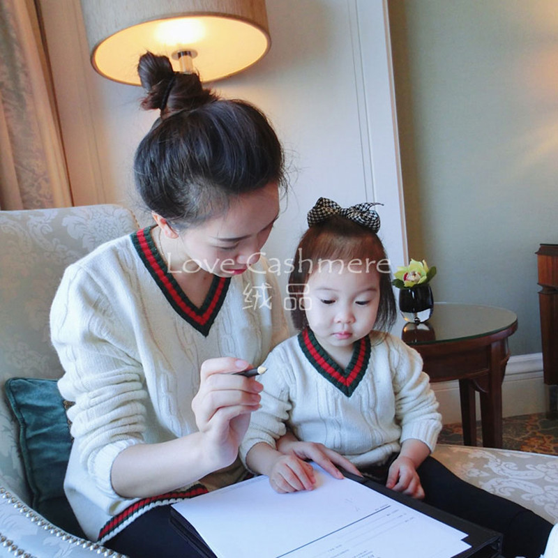 I love cashmere three-strand thickened winter college wind cable striped V-neck pullover cashmere sweater neutral parent-child sweater