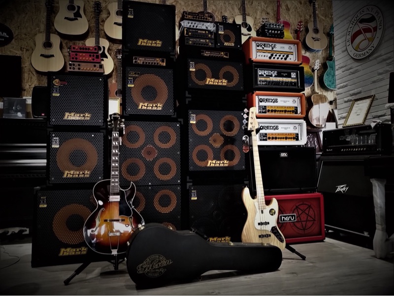 RHE MUSICAL INSTRUMENTS] MARKBASS ELECTRIC BASSMINICMD151P ALL-IN-ONE 102P 121H DIVISION 121P LOUDS