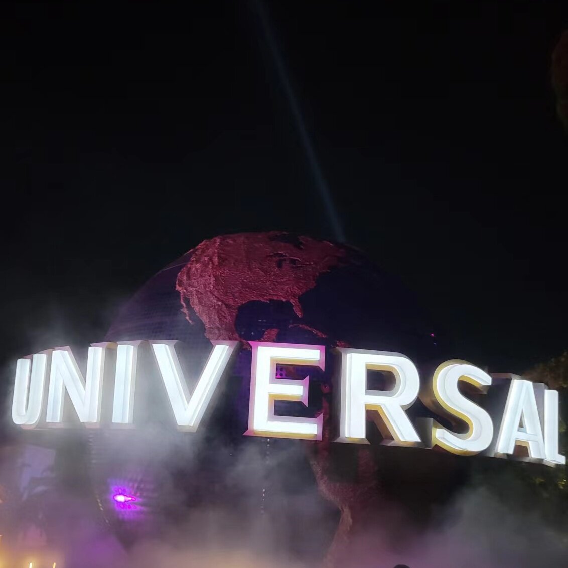 USJ环球正品租赁店的LOGO