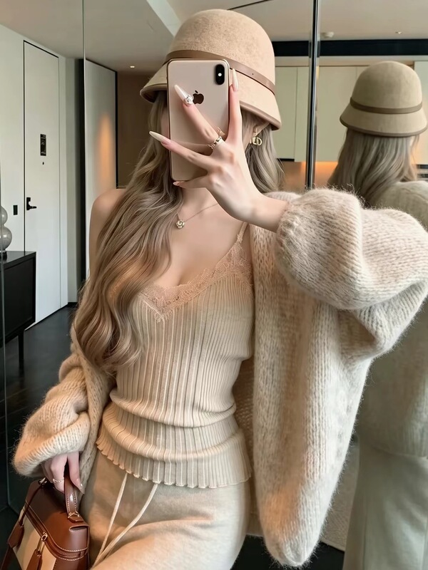 Gentle Oatmeal Color ~ Beloved High-Weight Light Brown Sweater Cardigan Jacket for Women 2026 Early Autumn Thick-Knit Shawl Gentle Oatmeal Color ~ Beloved High-Weight Light Brown Sweater Cardigan Jacket for Women 2026 Early Autumn Thick-Knit Shawl
