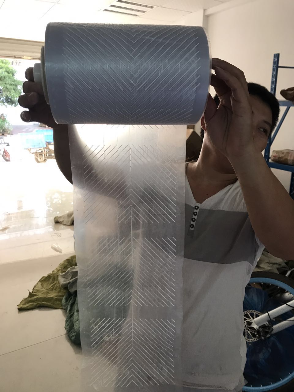 Khun Yu PVC Special Anti-Slip Thermal Shrink Film Home Office Fully Automatic Shoe Cover Machine XT-46C Intelligent Shoe Laminator