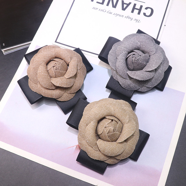 Versatile corsage fabric ຂະຫນາດນ້ອຍກິ່ນຫອມ exquisite camellia bow corsage brooch ເສື້ອ skirt ເຄື່ອງນຸ່ງຫົ່ມອຸປະກອນເກົາຫຼີ