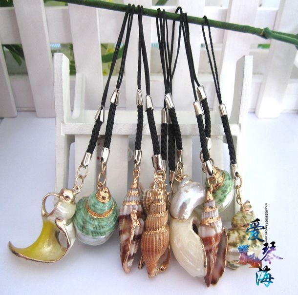 Full 28 yuan natural conch shell Phnom Penh conch mobile phone chain conch pendant