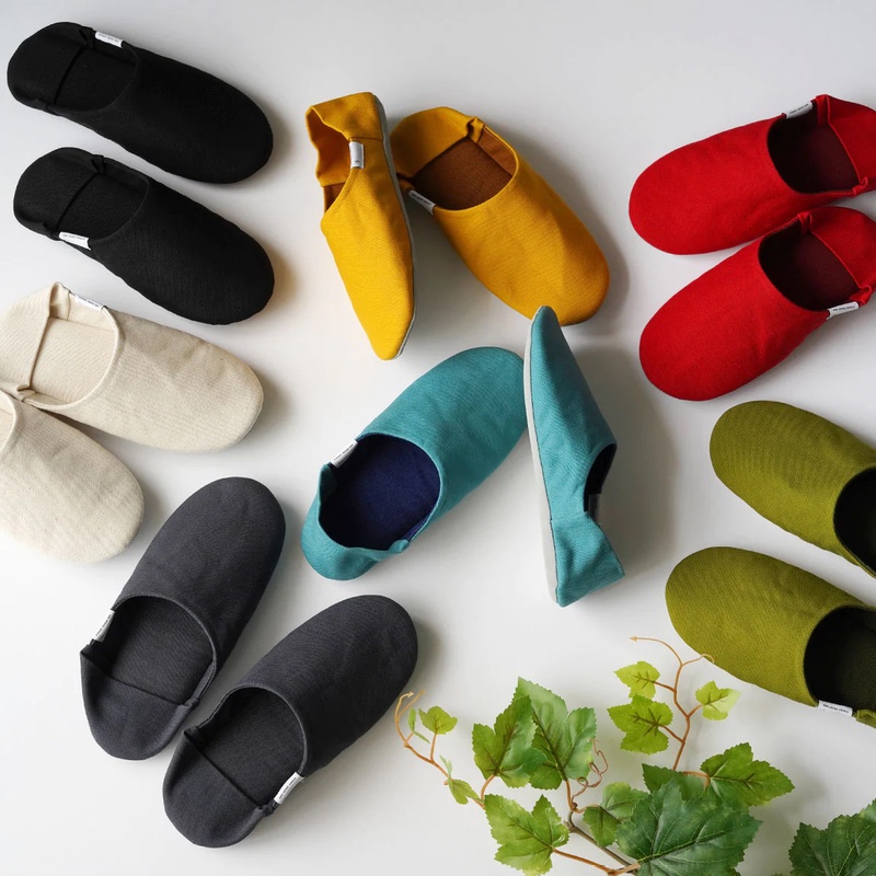Japanese-Made Abe Industry Canvas Indoor Slippers, Breathable, Water-Resistant, Non-Slip, Machine Washable, Hand-Stitched Japanese-Made Abe Industry Canvas Indoor Slippers, Breathable, Water-Resistant, Non-Slip, Machine Washable, Hand-Stitched