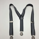 Насыпные черно -белые вертикальные полосы