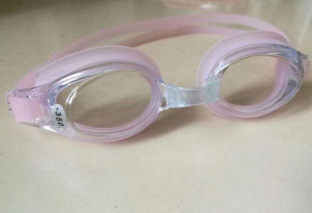 Kính trong suốt Kính bơi chống nước HD chống sương mù Kính râm dành cho người lớn Nam và nữ học sinh bơi nhẹ kính bơi có độ