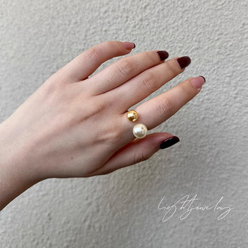 Elegant Faux Pearl Ring for Women, Niche Design, Light Luxury, High-End Feel, 2025 New Popular Ring, Fashionable and Unique Style