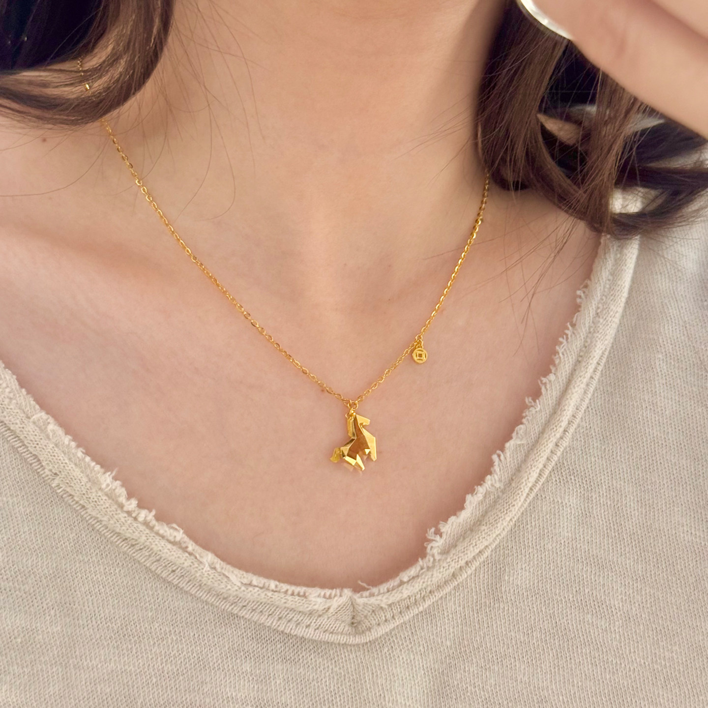 Ancient-Style Imitation Gold Three-Dimensional Foal Pendant Necklace, High-End Luxury, Zodiac Year of the Horse, Sweater Chain for Women