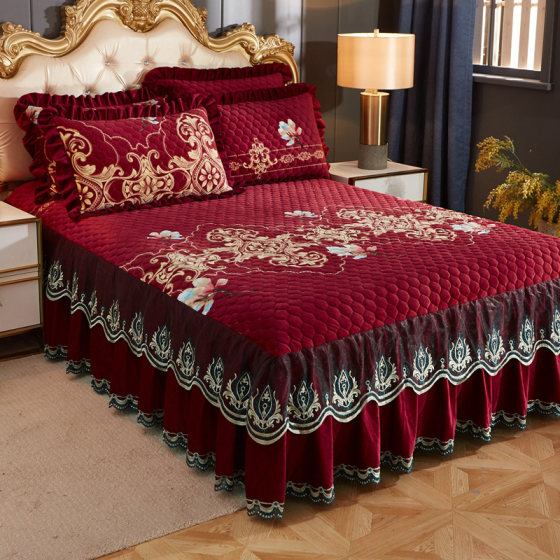 Thickened winter coral velvet quilted bedspread, bed skirt type single piece warm flannel flannel bed cover three-piece set