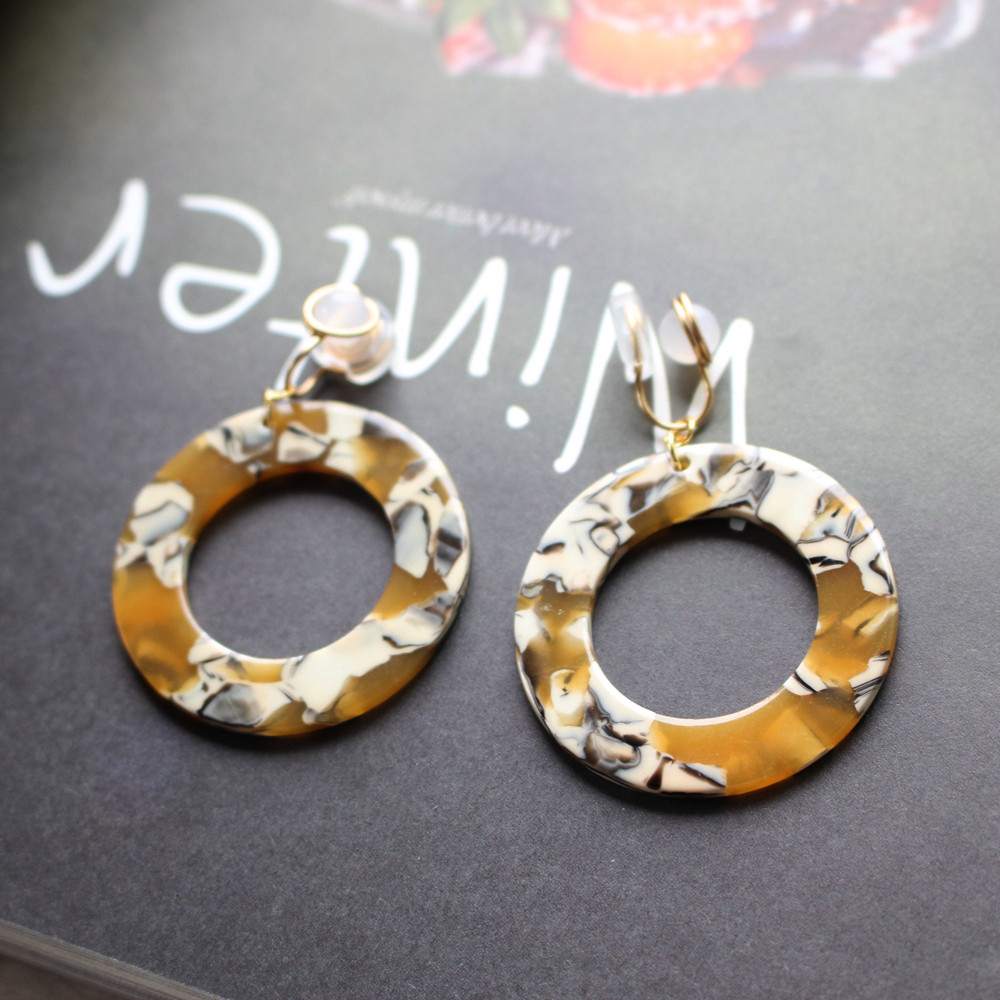 Handmade painless silicone mosquito coil plate ear clip Invisible autumn and winter large circle European and American banquet no ear pierced ear earrings