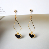 No ear hole painless silicone mosquito coil ear clip autumn and winter geometric cold wind heart black French earring earrings