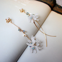 Painless mosquito coil ear clip no ear hole invisible ear clip long asymmetric flower handmade earring earring