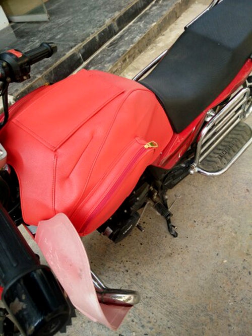 Loncin Raceway LX125-70E LX150-24 Vỏ xe máy - Xe máy Rider thiết bị bảo vệ gối