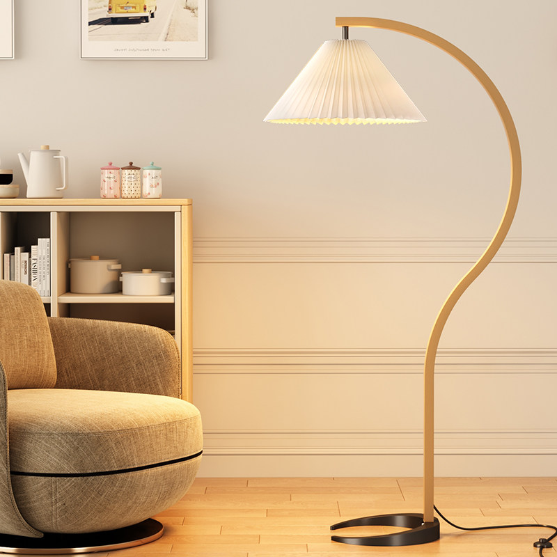 Floor lamp living room sofa next to bedroom bedside Japanese art design sense ins net red pleated vertical table lamp