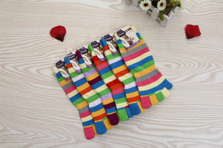6 đôi hộp quà cotton vớ năm ngón tay nữ sọc dễ thương với tất chân chống chân vận động viên vớ chân tất xỏ ngón