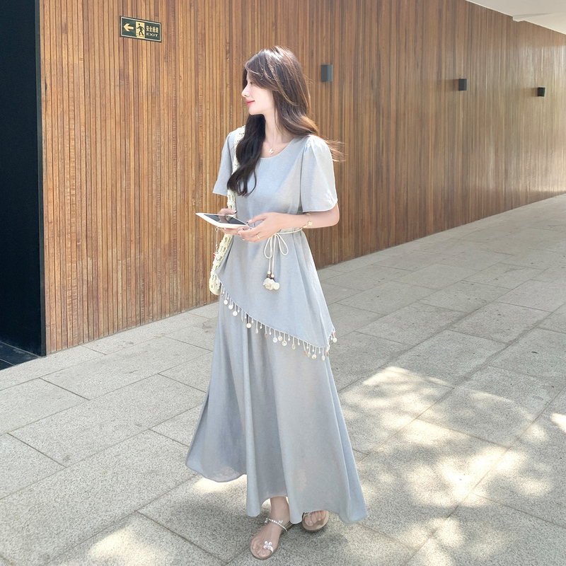 Light Blue Two-Piece Tassel Dress for Women, Summer, Very Pretty, Simple and Elegant, Waist-Cinching, Slimming, Long Dress Set Light Blue Two-Piece Tassel Dress for Women, Summer, Very Pretty, Simple and Elegant, Waist-Cinching, Slimming, Long Dress Set