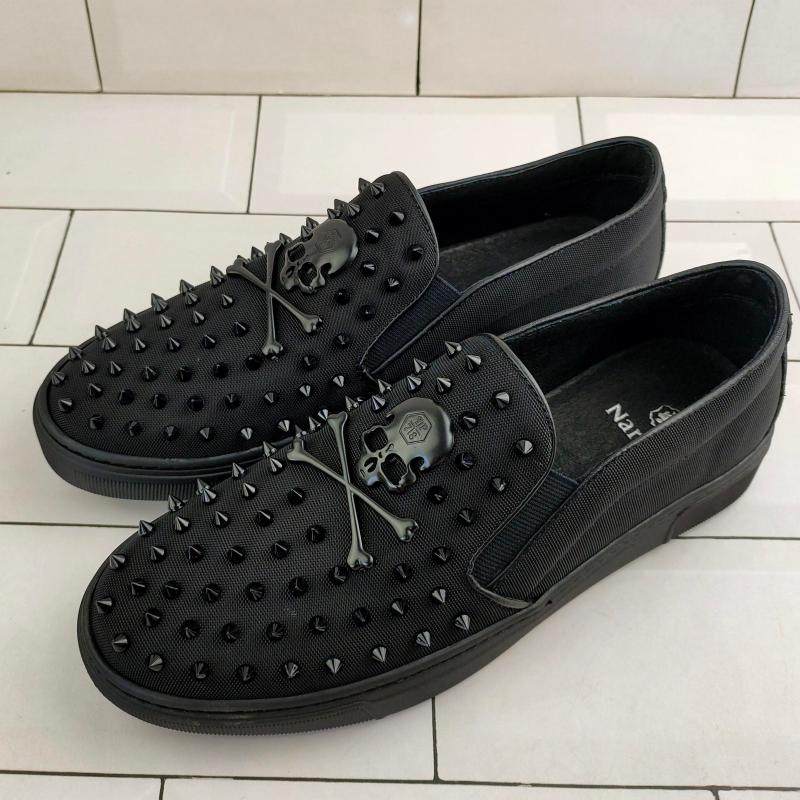 High-end shoes clear cabin Breathable Sliding Board Shoes Men Casual Shoes Personality Rivets A foot pedal Lazy Shoes 100 hitch Breathable Low shoes
