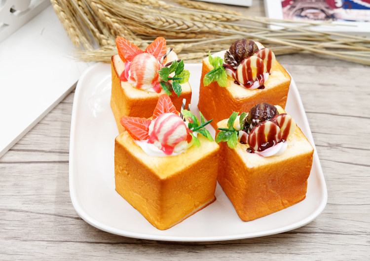 Simulation bread model simulation toast puff model props shop kitchen decoration fake bread