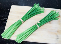 Emulated vegetable scallion minced garlic Miao Garlic Large Scallions Farmhouse Le Restaurant Decoration Hotel Hanging Accessories Early Childhood Teaching Props
