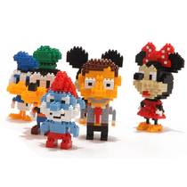 Play with your child with micro-grain diamond building blocks and puzzle insertion toy building blocks to construct patience grit