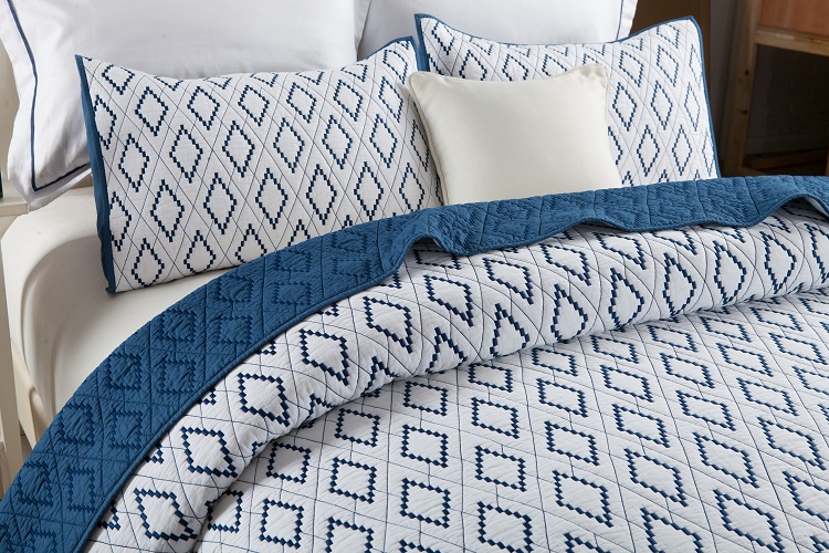 Chăn bông thêu châu Âu là ba mảnh trải giường của Mỹ xuất khẩu chăn bông quilted mùa hè chăn điều hòa mát mẻ thảm nhung trải giường