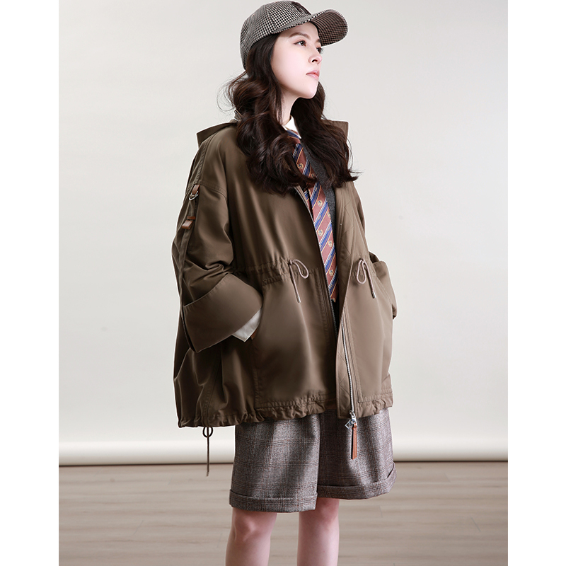 Nz Light Luxury Heavy-Duty Leather-Trimmed High-End Parka Trench Coat for Women, Mid-Length Loose Silhouette Hooded Jacket for Autumn