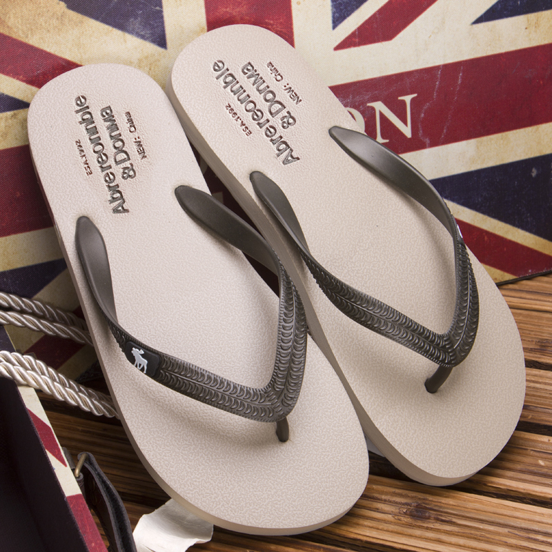 Summer Men's Flip-Flops Rubber Sole Non-Slip Fashion Casual Men's Slippers Korean Style Beach Sandals Trendy
