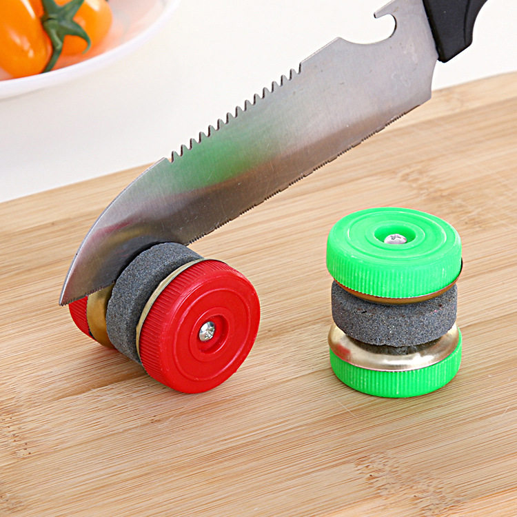 Household round portable whetstone kitchen knife sharpener stone natural fast sharpener for outdoor use