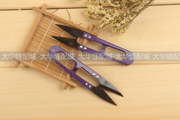 Cắt sợi Ji màu tím Kéo nhỏ để cắt chỉ U-spring kéo cắt chéo Kéo cắt khâu - Công cụ & phụ kiện Cross-stitch tranh chữ thập