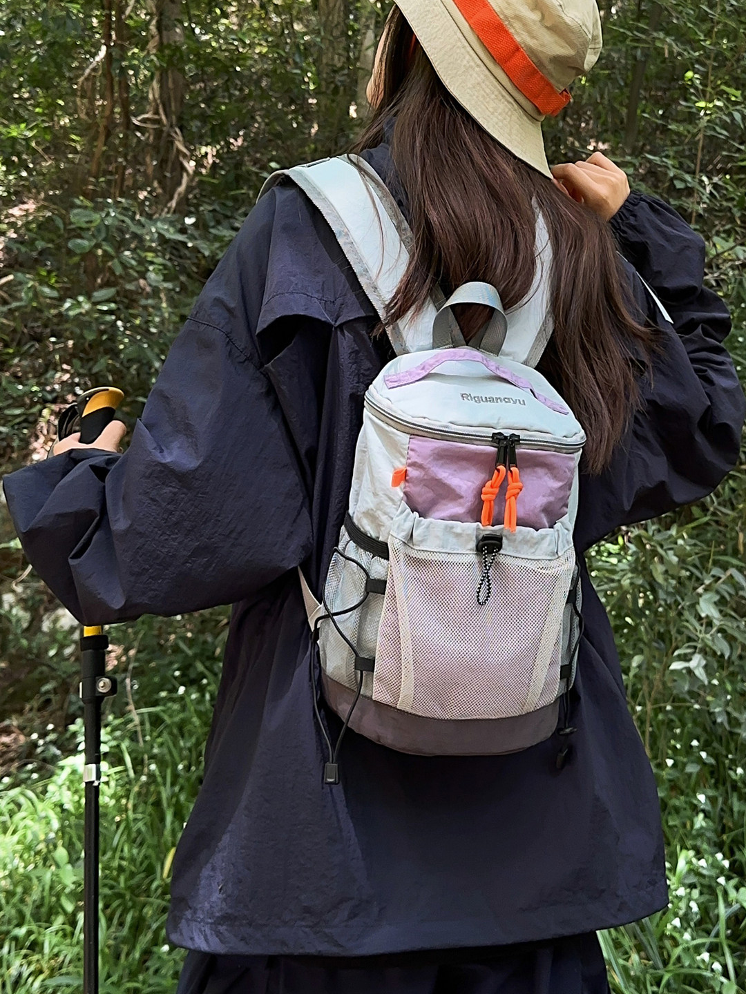 Outdoor Mountaineering Bag, Sports Backpack, Women's Travel Lightweight Hiking Backpack, Small School Bag for Commuting