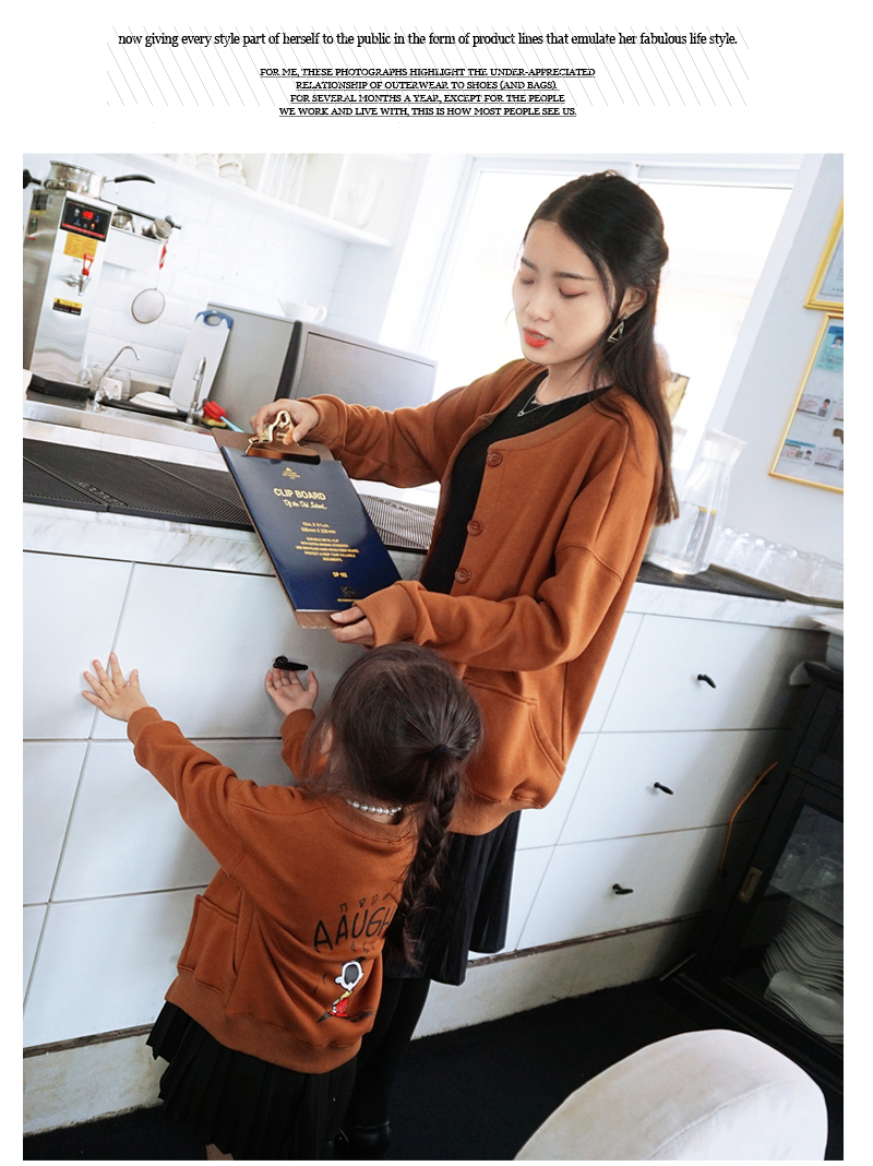 40% giảm giá áo khoác cho cha mẹ và con mùa thu và mùa đông một gia đình gồm ba chiếc áo len nhung dày của mẹ và con gái quan ao tre em