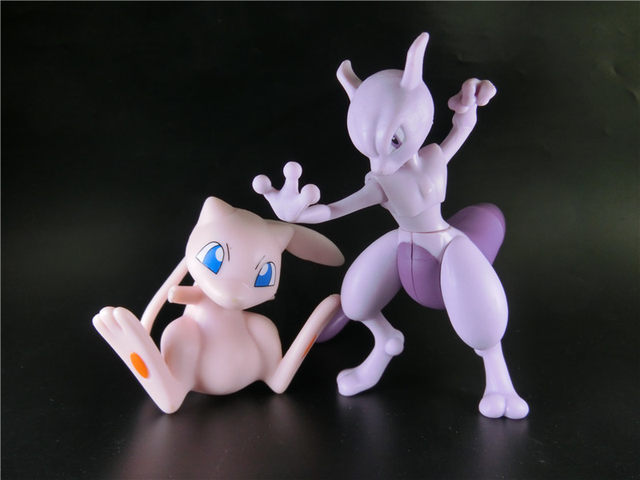 Pokémon Large Size Charizard, Blastoise, Ash, Machamp, Mewtwo Action Figures