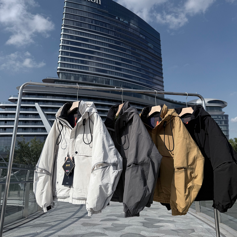 Yimai Trendy Brand 90 White Duck down Functional Style Hooded down Jacket for Men, Loose Fit, Warm and Cold-Proof Workwear down Coat for Winter