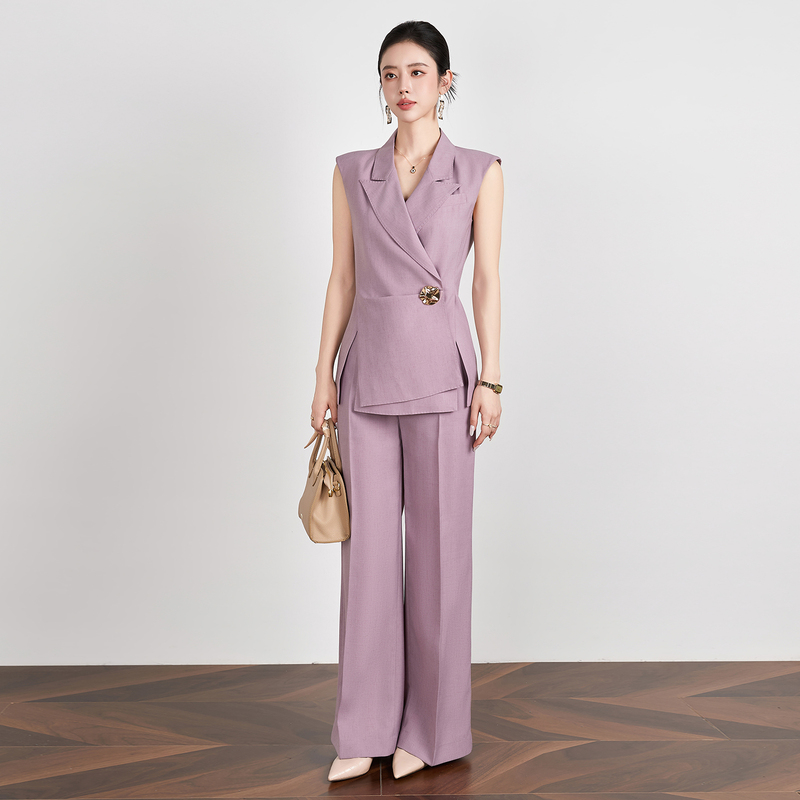 Powerful Aura, Slimming Effect, Purple Sleeveless Suit Set for Women, Summer Thin Style, Waist-Cinching Vest, Suitable for Hosting Meetings and Business Attire