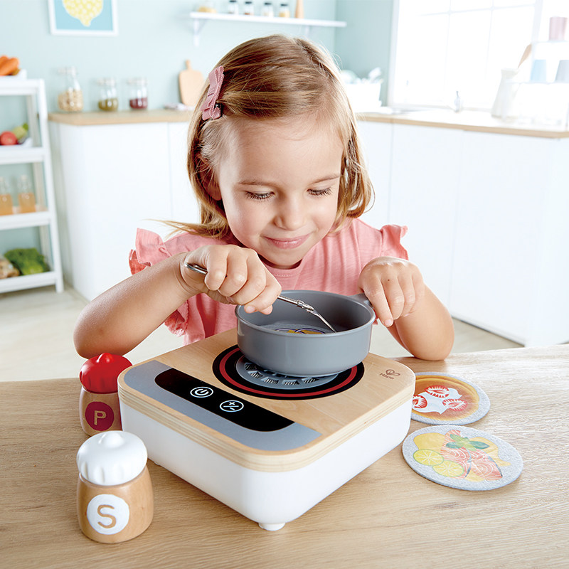 Hape Electric Cyclone Frying Pan Suit Emulation Male Girl Children Dress Home Wine Puzzle Toys 3 Year Old Wooden Toys