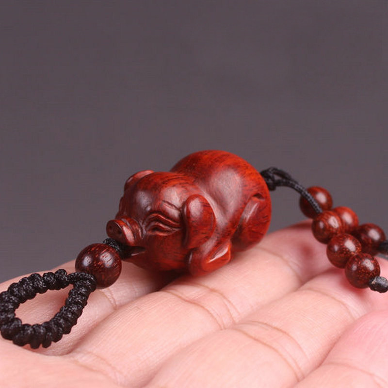 Small Leaf Purple Sandalwood Small Pig Key Button Pendant Pendant Pendant Red Wood Pig Cartoon Zodiac Animal Necklace Mobile Phone Hanging handlebar piece
