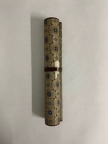 Yu Shinan Действует на сказке Lianzhu Biwi Callicraphy Слова.