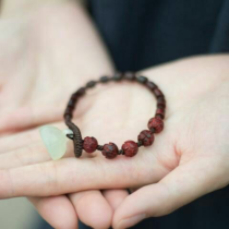 Ink leaflet red sandalwood lotus carved barrel bead hand string King Kong knot hand rope woven natural Hetian jade hand shower