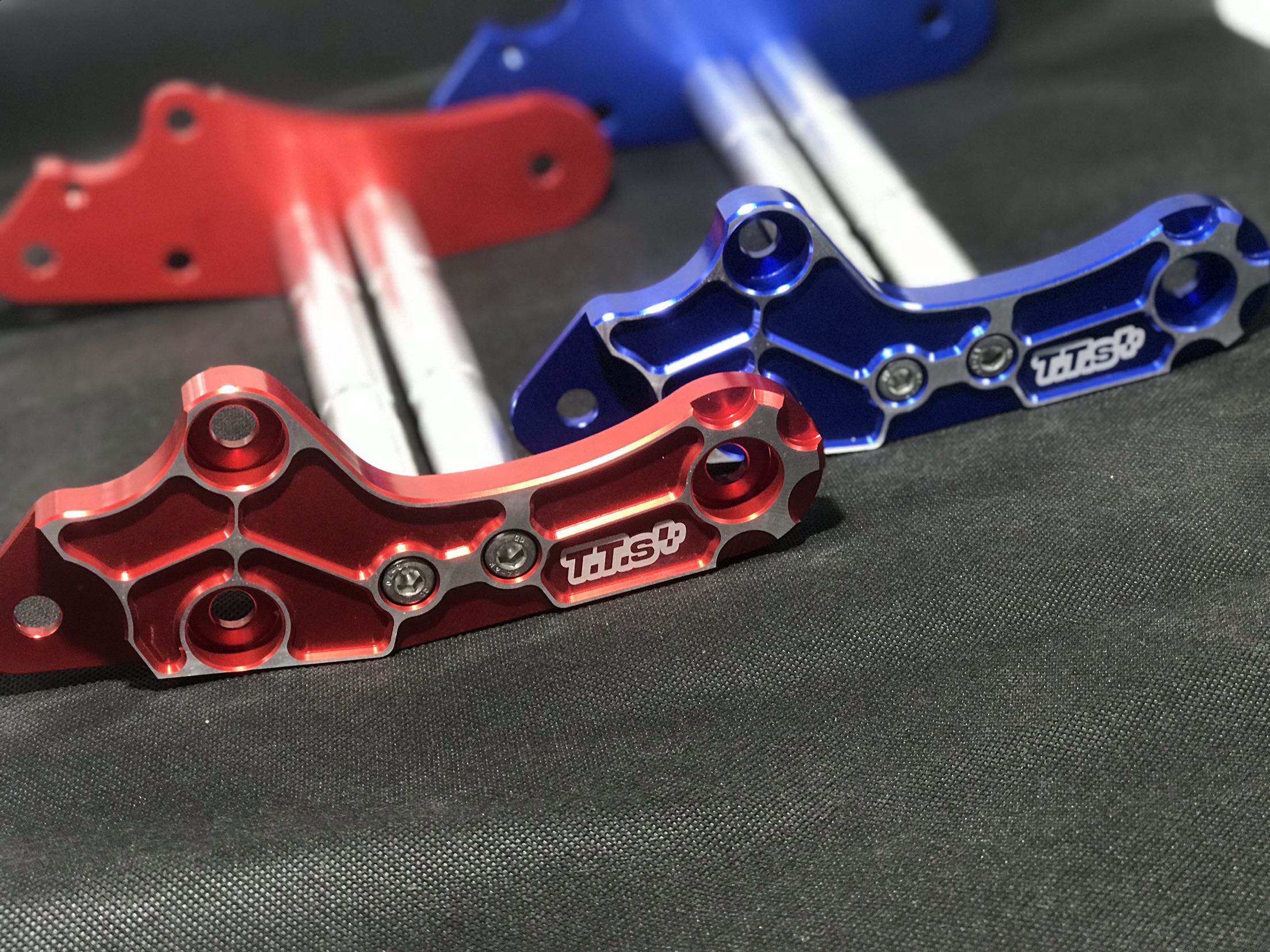 Taiwan TTS Fuxi Ghost Fire Coincidentally RSZ Lieagle 100 Engine CNC Hanger Locomotive Retrofit