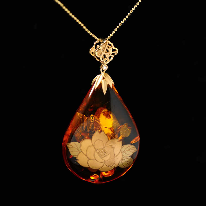 存臻 露重 椿 日本名家24k金箔莳绘天然老花珀18k金双面项坠