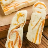 Скверь!Манго сушеный клубничный говяжий пирог с молочным пирожным миндаль