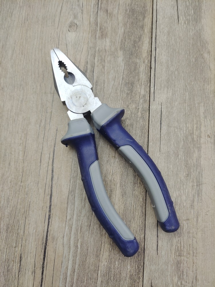 100 OLD AND OLD TIGER PLIERS WIRE PLIERS 6 INCHES
