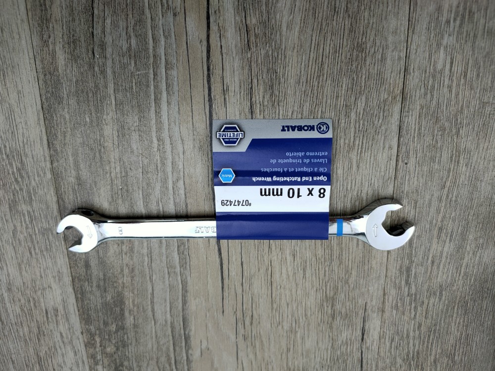 Versatile wrench for multiple types of models