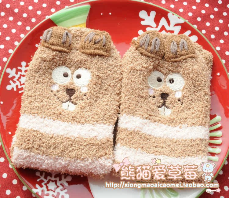 Mùa thu và mùa đông mới xuất khẩu nhung mềm san hô dày ấm trong ống vớ nữ ngày Giáng sinh vớ quà tặng tất off white