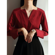 SS STUDIO commuter red shirt female design sense niche Hong Kong flavor V collar long sleeve early autumn chic top