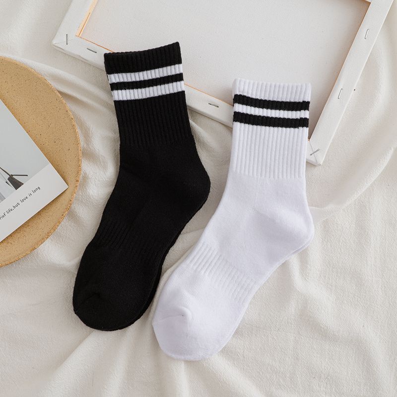 Two-Stripe Socks for Men, Summer Trendy Korean Style Mid-Calf Socks, Towel Bottom, Sweat-Absorbent, Sports Black and White Striped Long Socks, Mid-Top