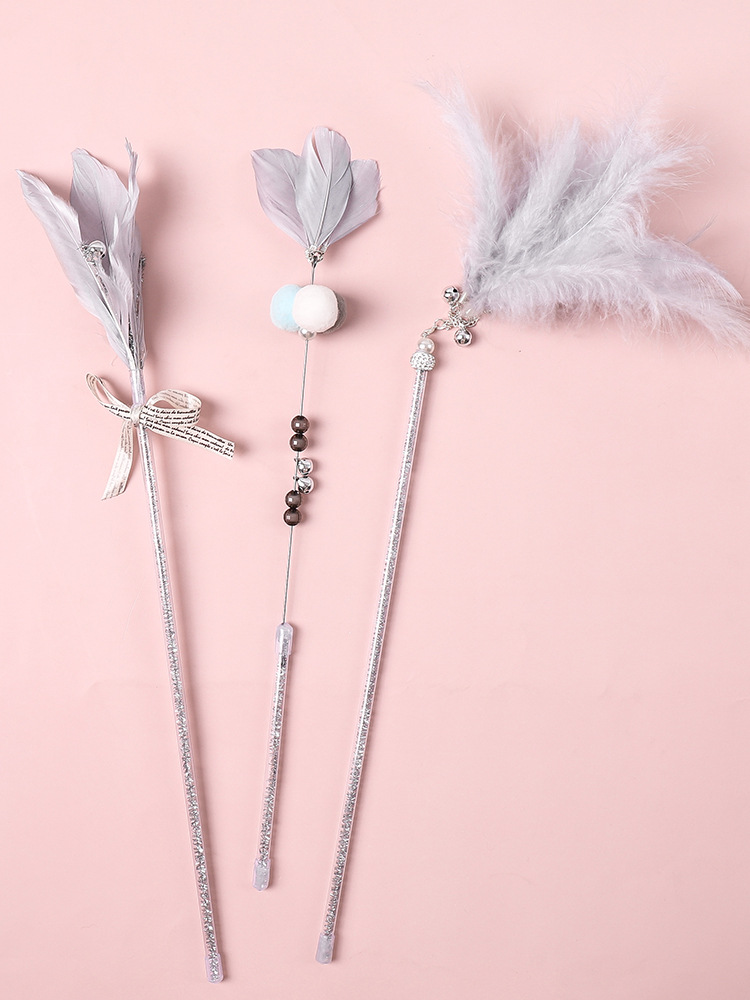 (White Meow) Fairy Teasing Cat Sticks Three Sets Of Feather Bells Handmade Interactive Toys Puzzle-resistant bite 