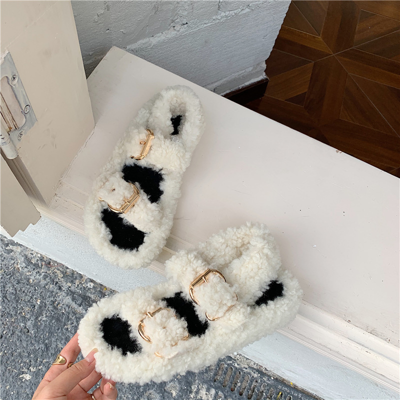 Ouyang Nana with the same lamb wool net red belt buckle plush slippers women wear thick bottom sweet flat sandals